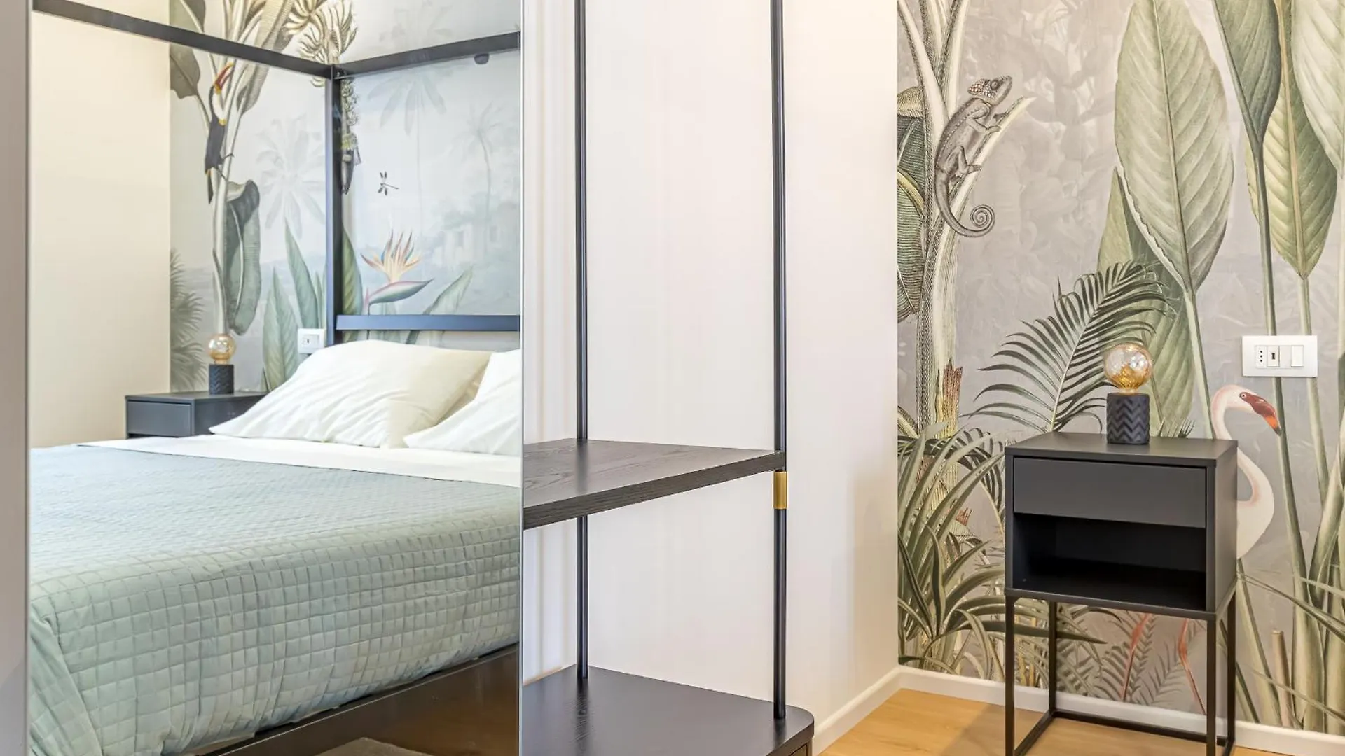 Goldie&Leon Rooms تْشيرنوبيو 0*,  إيطاليا