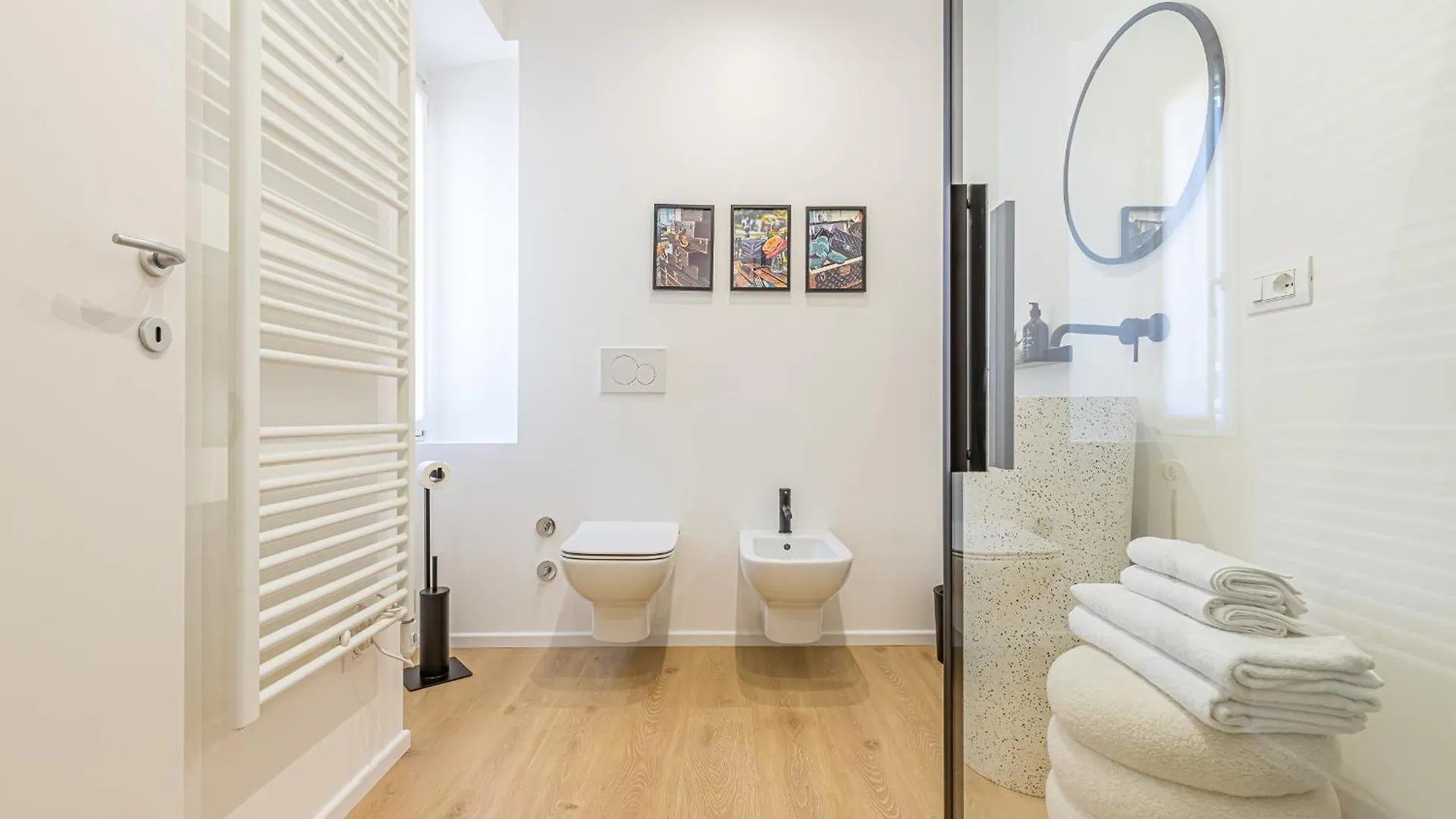 Goldie&Leon Rooms تْشيرنوبيو إيطاليا