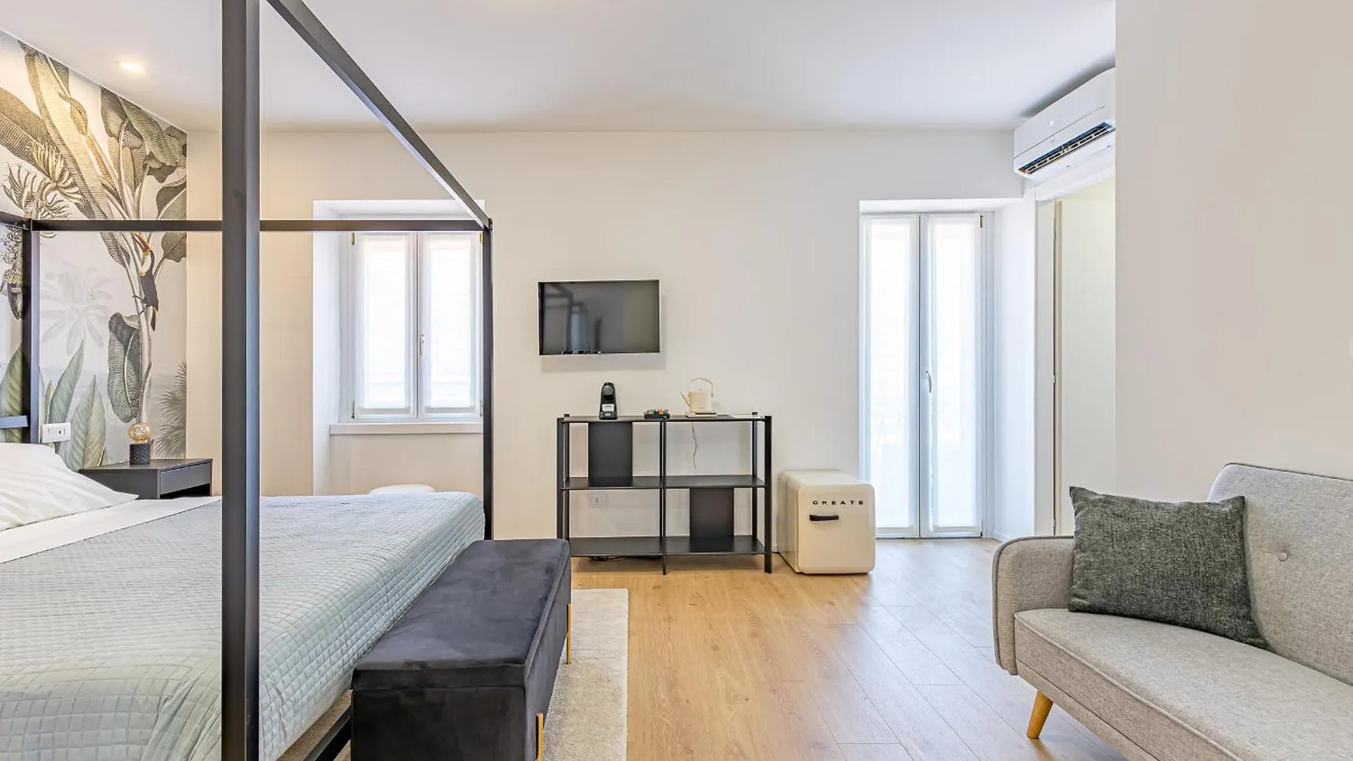 Goldie&Leon Rooms تْشيرنوبيو إيطاليا